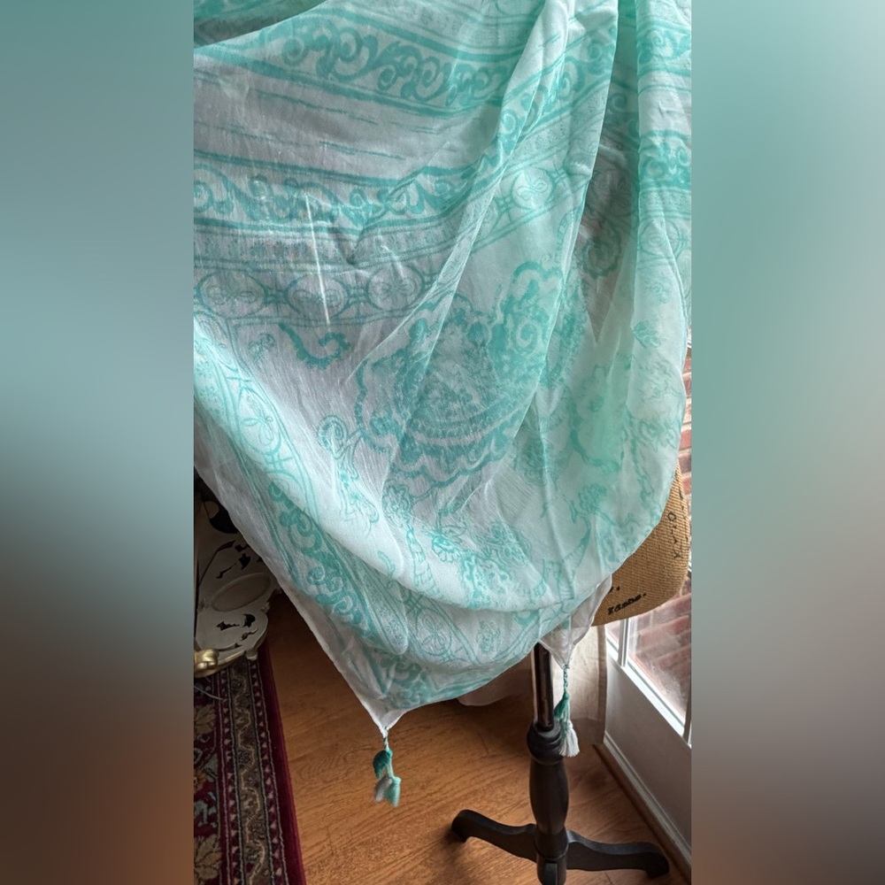 Mint Green Patterned square Scarf - Picture 3 of 12